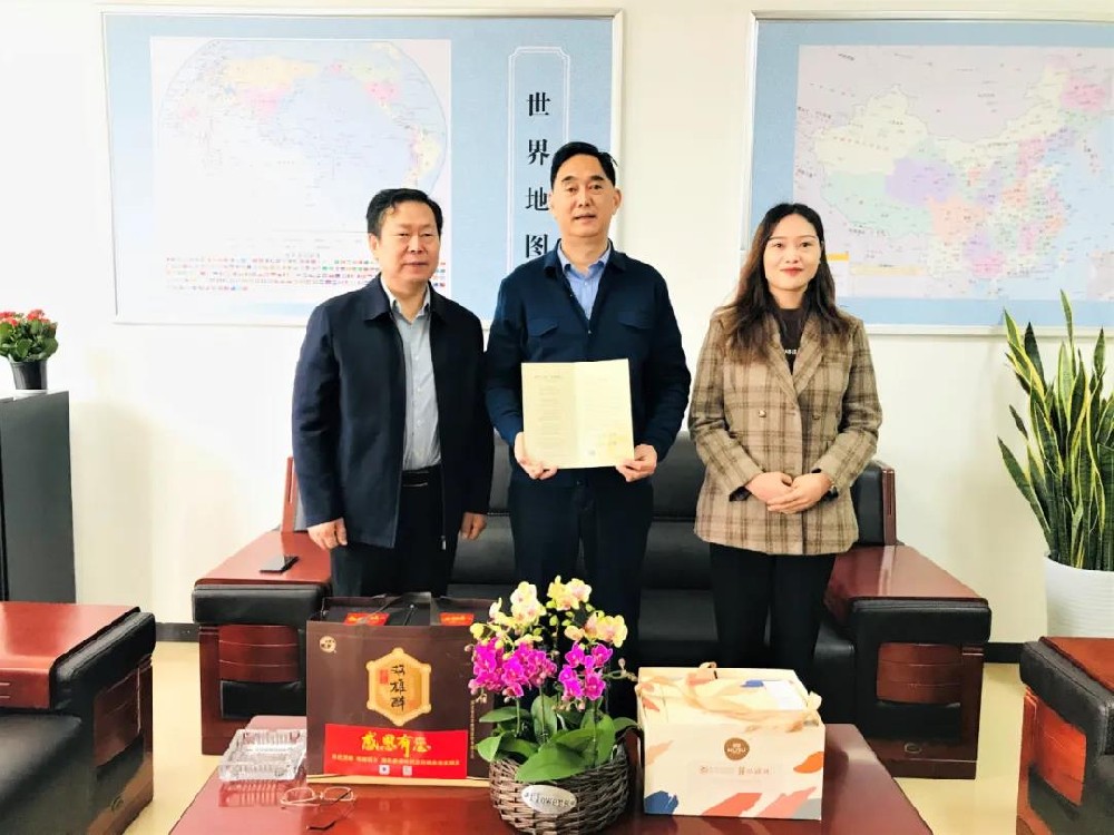 秋日里的祝福，愛心蛋糕送到家，雙雄醉為許志軍，殷肇晴董事長慶祝生日