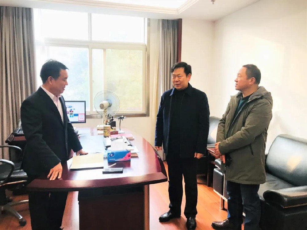 【雙雄醉贊助襄陽企業(yè)家暖心工程系列報(bào)道】張敏、王乃華總經(jīng)理收到暖心生日祝福