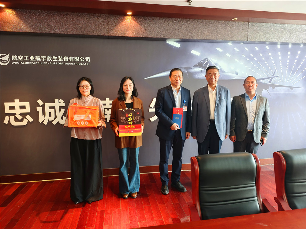 【雙雄醉贊助襄陽企業(yè)家暖心工程系列報道】企業(yè)家王煒、陳徐平、蔣小燕等收到暖心生日祝福