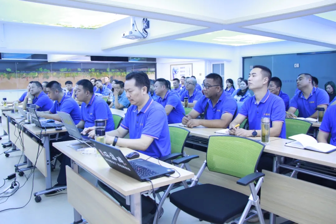 順勢而為，創(chuàng)造價值，石花雙雄醉召開九月營銷工作會議